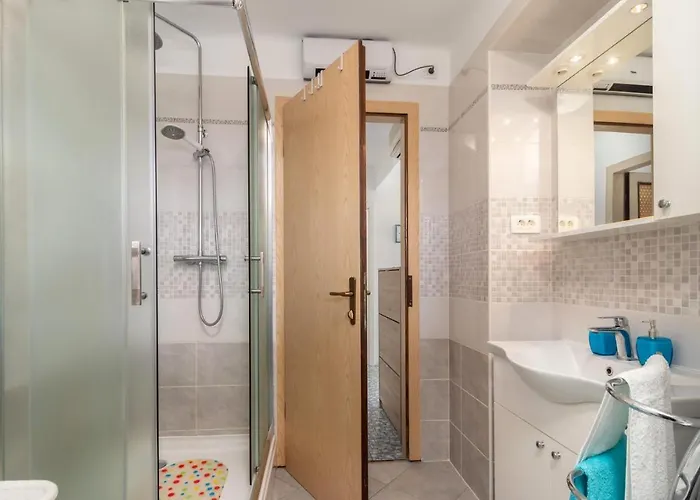 3 Bedroom Lovely In